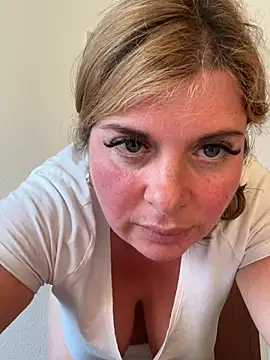 Snapshot of Lombada chatting on March 19, 4:22 pm Lombada online show from March 19, 4:22 pm