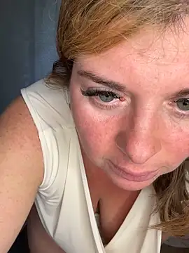 Snapshot of Lombada chatting on March 21, 7:35 am Lombada online show from March 21, 7:35 am