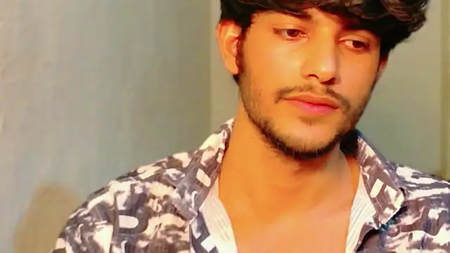 kingkartik7 online show from March 19, 4:22 pm