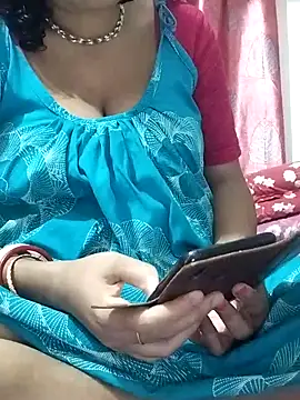 Snapshot of miss-Riy chatting on June 19, 5:01 am miss-Riy online show from June 19, 5:01 am