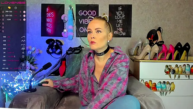 HannaKorsak online show from September 22, 6:10 pm