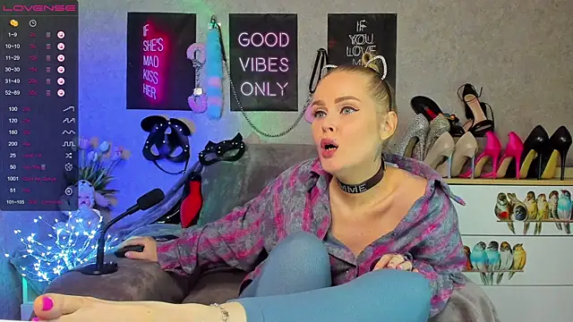 HannaKorsak online show from September 27, 6:57 pm