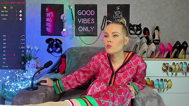 HannaKorsak online show from October 2, 7:43 pm