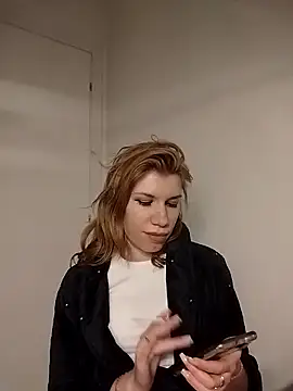 Snapshot of EvaRush chatting on December 22, 8:50 pm EvaRush online show from December 22, 8:50 pm