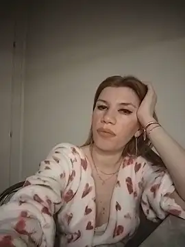 Snapshot of EvaRush chatting on February 27, 8:31 pm EvaRush online show from February 27, 8:31 pm