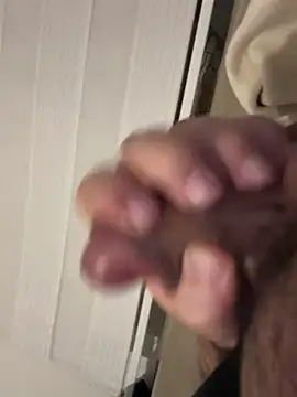 Snapshot of derFickerali chatting on December 25, 2:35 am derFickerali online show from December 25, 2:35 am