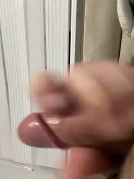 Snapshot of derFickerali chatting on March 1, 2:59 am derFickerali online show from March 1, 2:59 am