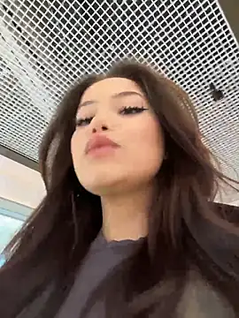 Chloe  Moon online show from April 10, 2:11 pm