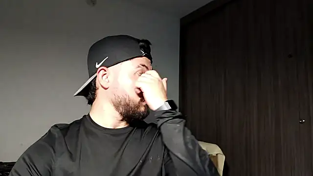 Snapshot of Galit_g chatting on March 24, 4:28 am Galit g online show from March 24, 4:28 am