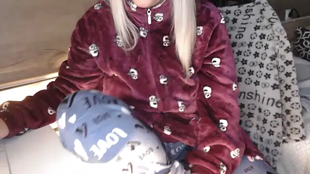 LaRa forU online show from November 23, 10:59 am