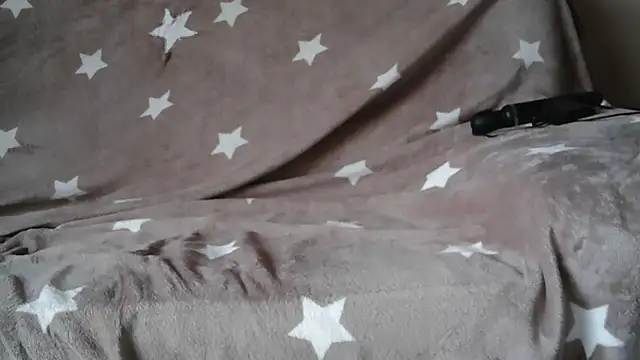 LaRa forU online show from December 1, 9:25 am