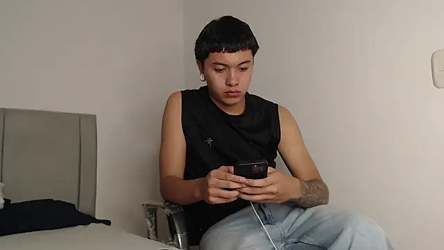 alex-lover online show from April 10, 3:12 am