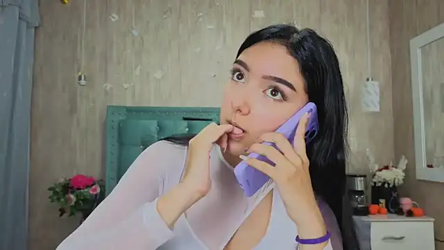 Snapshot of Marcelaa_fox chatting on February 3, 8:14 pm Marcelaa fox online show from February 3, 8:14 pm