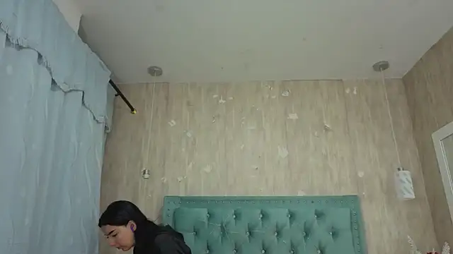 Snapshot of Marcelaa_fox chatting on February 4, 6:03 pm Marcelaa fox online show from February 4, 6:03 pm