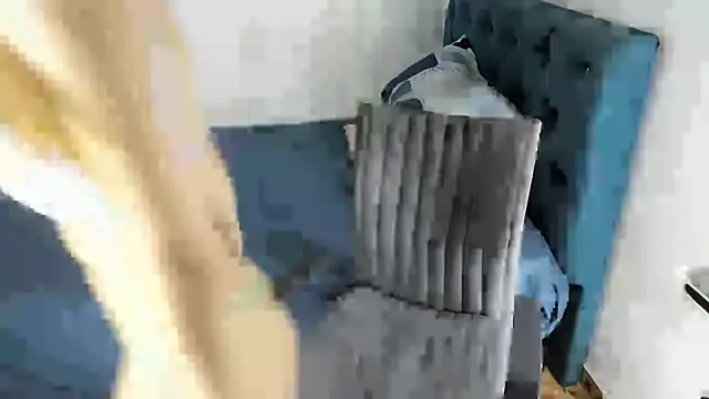 Snapshot of RachelJones_ chatting on January 6, 7:13 pm RachelJones online show from January 6, 7:13 pm