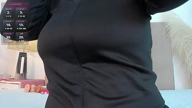 Snapshot of samaara_ chatting on October 22, 1:00 pm samaara online show from October 22, 1:00 pm