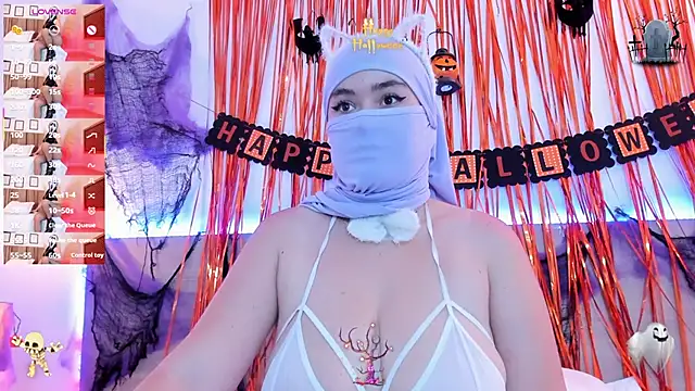 Snapshot of samaara_ chatting on October 31, 7:48 pm samaara online show from October 31, 7:48 pm