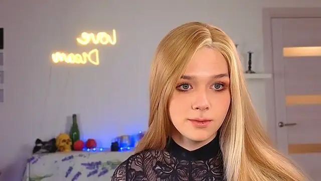  yourFoxy  online show from November 3, 4:41 pm