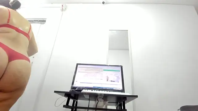 Dalia 20 online show from December 3, 12:18 am