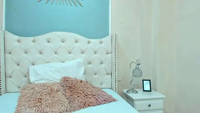 Matthew Dixonn online show from December 19, 3:51 am