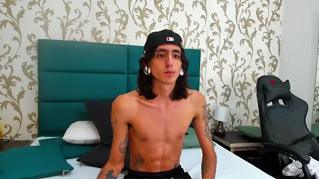 Matthew Dixonn online show from December 30, 6:31 am