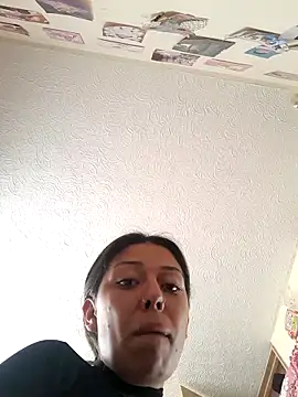 Sweel Leyva18 online show from November 6, 9:05 pm