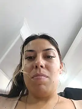 Snapshot of Sweel_Leyva18 chatting on June 22, 7:11 pm Sweel Leyva18 online show from June 22, 7:11 pm