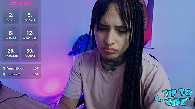 TinnaDawsom online show from February 18, 4:48 am