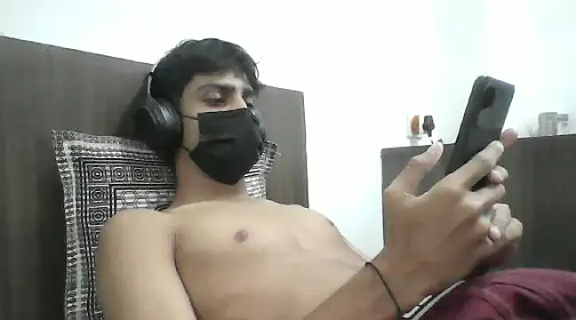 arthurisaredflag online show from December 5, 12:33 pm