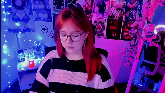 Snapshot of Rudy_02 chatting on November 13, 11:20 am Rudy 02 online show from November 13, 11:20 am