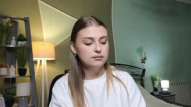 Snapshot of edaachi chatting on January 18, 3:27 pm edaachi online show from January 18, 3:27 pm