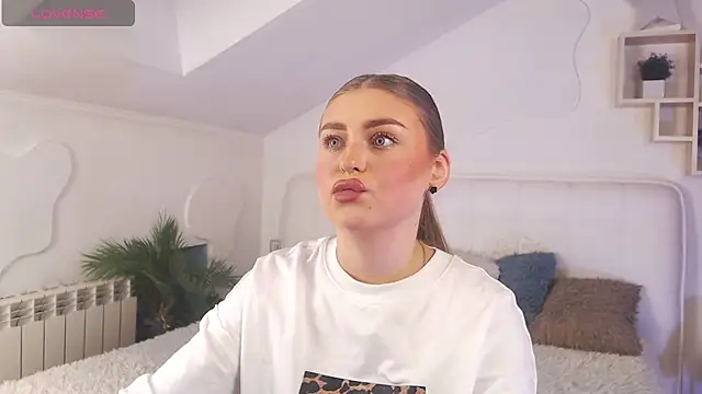 Snapshot of edaachi chatting on January 22, 7:24 pm edaachi online show from January 22, 7:24 pm