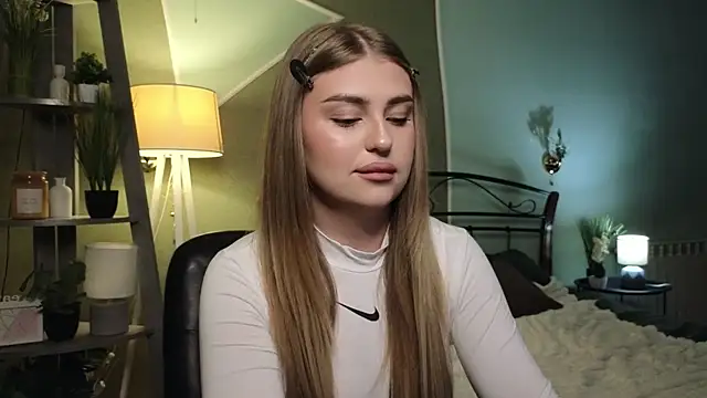 Snapshot of edaachi chatting on January 27, 3:39 pm edaachi online show from January 27, 3:39 pm