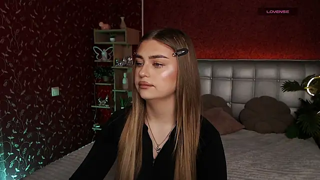 Snapshot of edaachi chatting on January 28, 8:57 am edaachi online show from January 28, 8:57 am