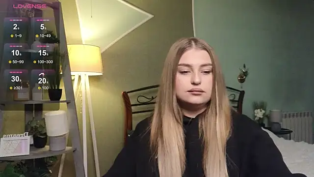 Snapshot of edaachi chatting on February 13, 2:31 pm edaachi online show from February 13, 2:31 pm