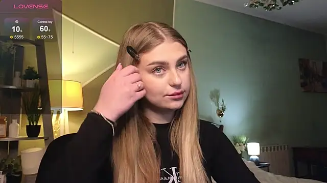 Snapshot of edaachi chatting on February 22, 8:31 pm edaachi online show from February 22, 8:31 pm