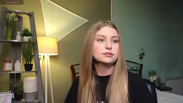 Snapshot of edaachi chatting on March 3, 2:04 pm edaachi online show from March 3, 2:04 pm