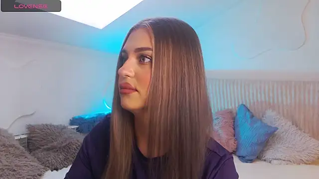 Snapshot of edaachi chatting on February 18, 10:33 am edaachi online show from February 18, 10:33 am