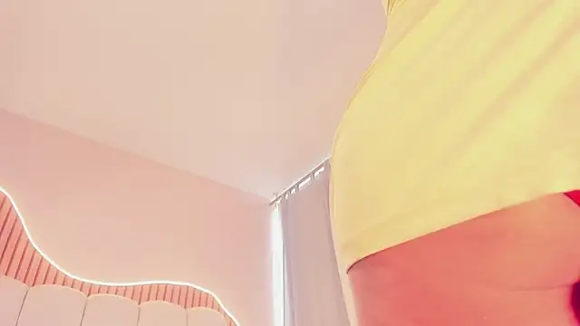 SofiiSweet  online show from March 10, 5:29 pm