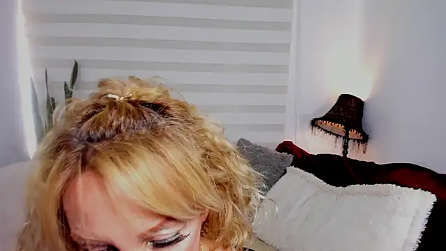 Sammykatt online show from February 25, 7:12 pm