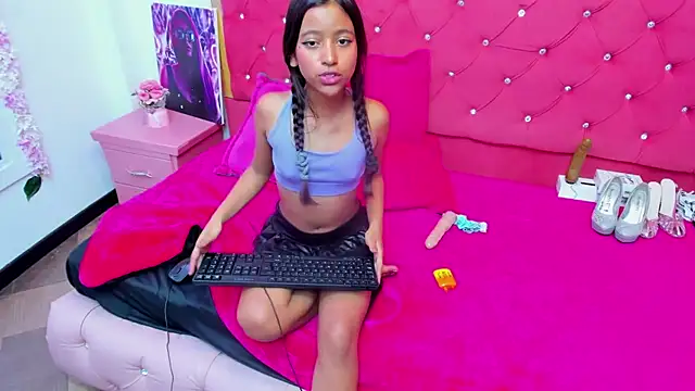 SamaraPrice69 online show from January 16, 9:51 pm
