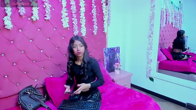 SamaraPrice69 online show from January 25, 6:35 pm