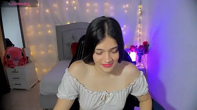 Snapshot of Alison_girl20 chatting on January 28, 10:12 pm Alison girl20 online show from January 28, 10:12 pm