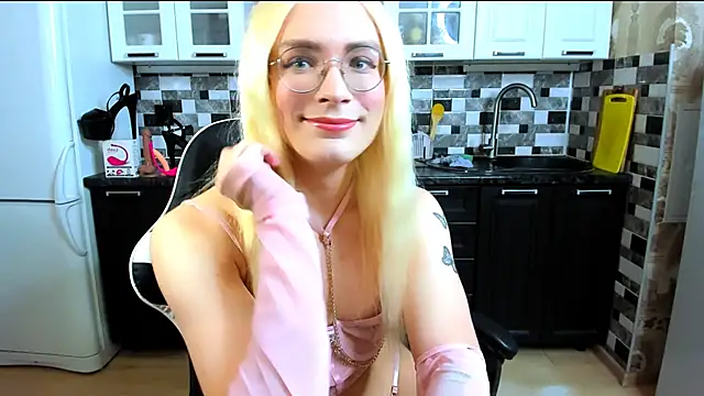 Snapshot of Jimmy_Bearn chatting on February 9, 6:45 pm Jimmy Bearn online show from February 9, 6:45 pm