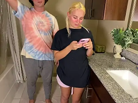 girlfriendmissy online show from April 8, 11:16 pm