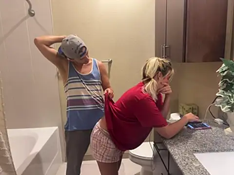 girlfriendmissy online show from July 7, 10:14 pm