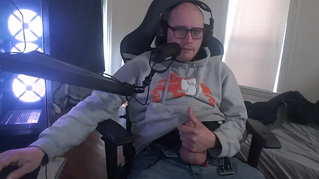 Snapshot of chicostick413 chatting on October 28, 2:53 pm chicostick413 online show from October 28, 2:53 pm