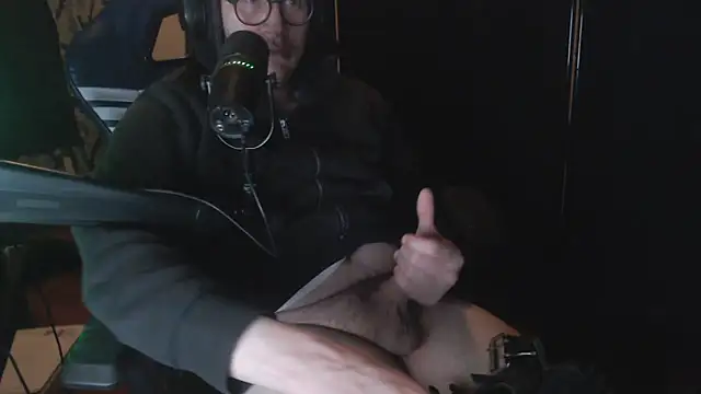 chicostick413 online show from December 23, 1:58 am