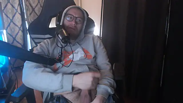 chicostick413 online show from March 24, 12:10 pm