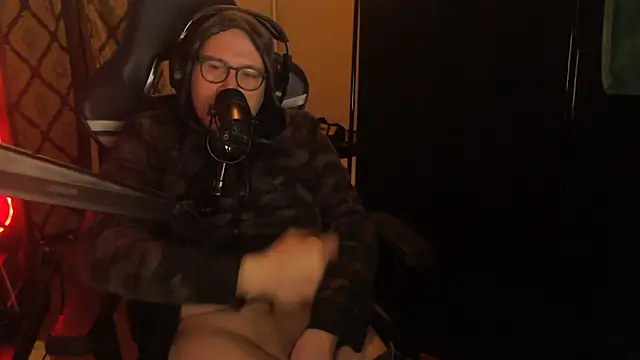 chicostick413 online show from March 25, 12:38 am